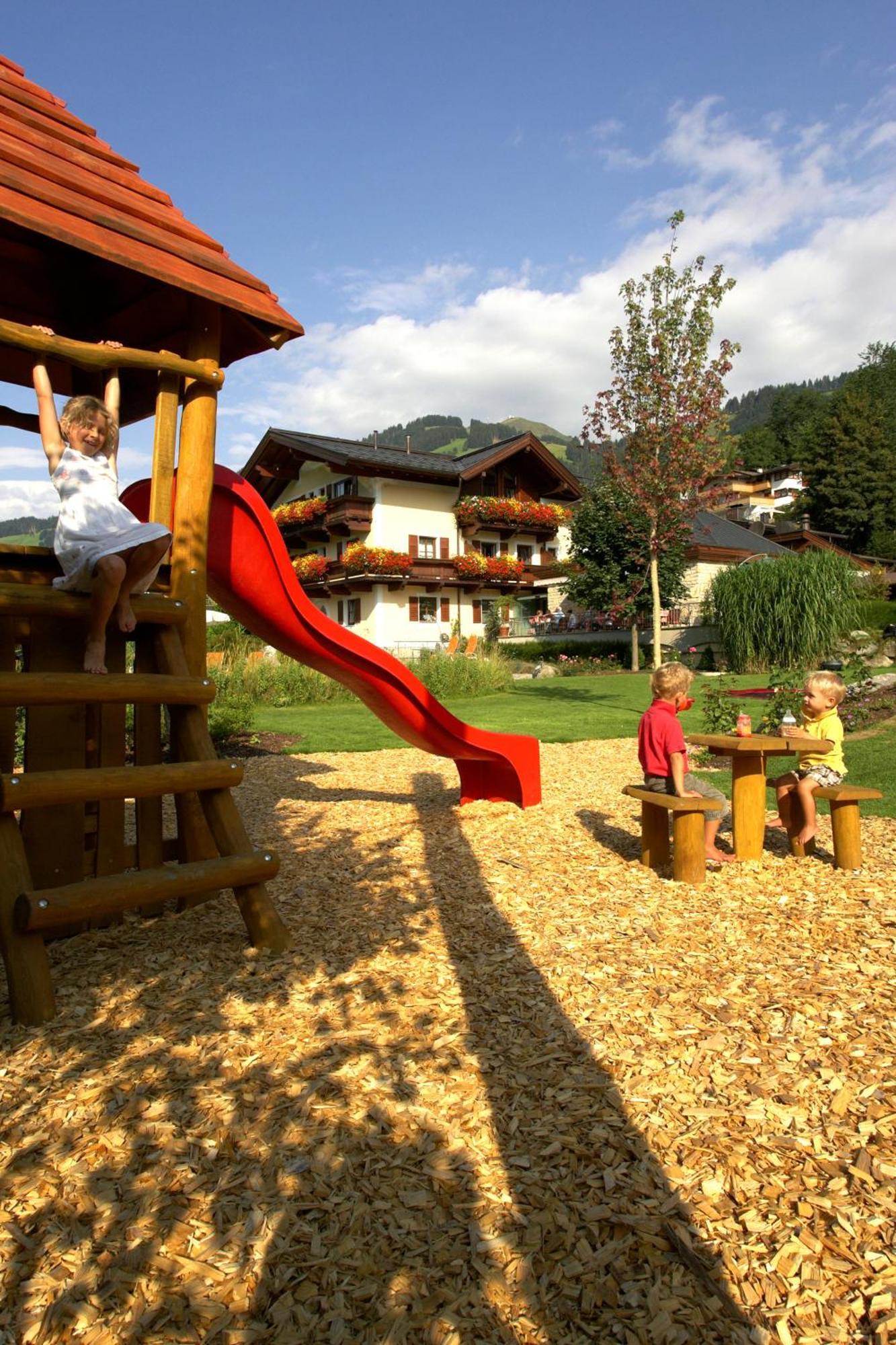 Hotel Hubertus Brixen im Thale Dış mekan fotoğraf