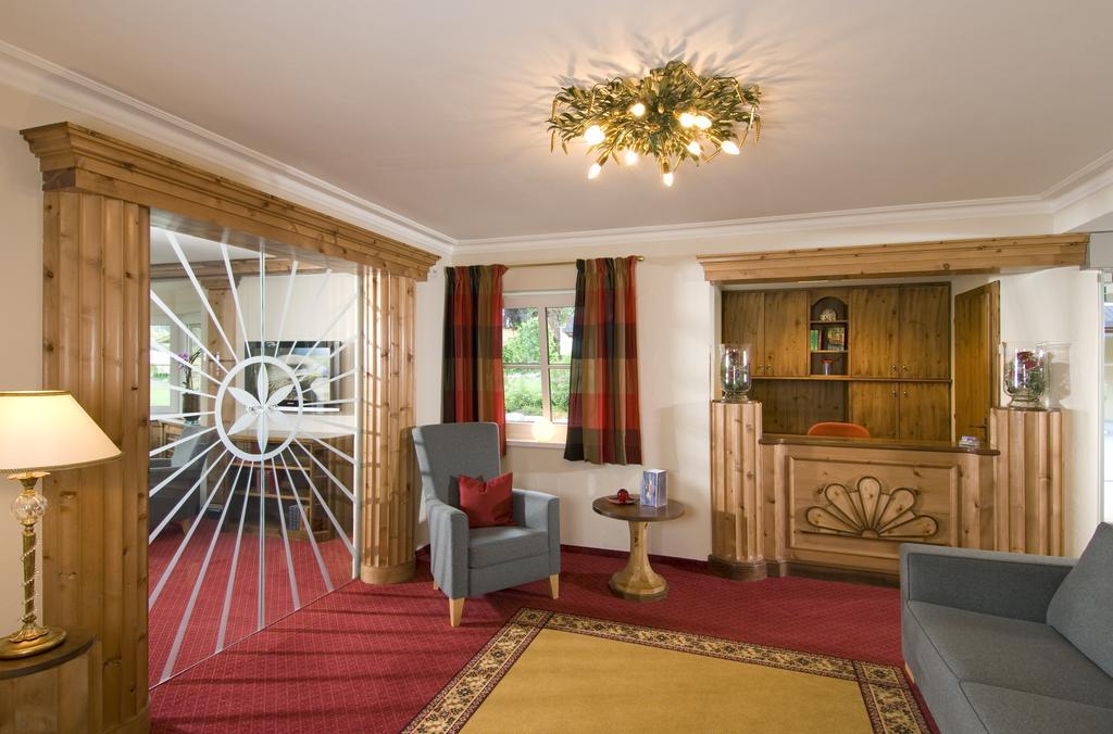Hotel Hubertus Brixen im Thale Oda fotoğraf